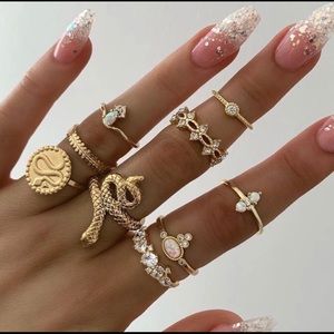 SNAKE RING SET